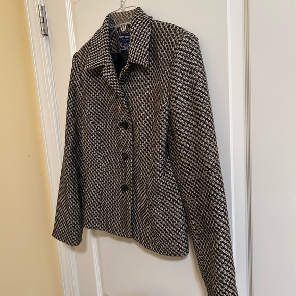 Ann Taylor business blazer 🖤 - Picture 2 of 6